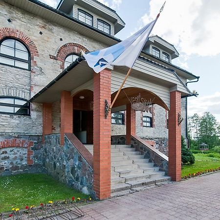 Veskisilla Hotel Türi Kültér fotó