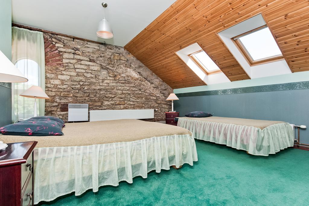 Veskisilla Hotel Türi Kültér fotó