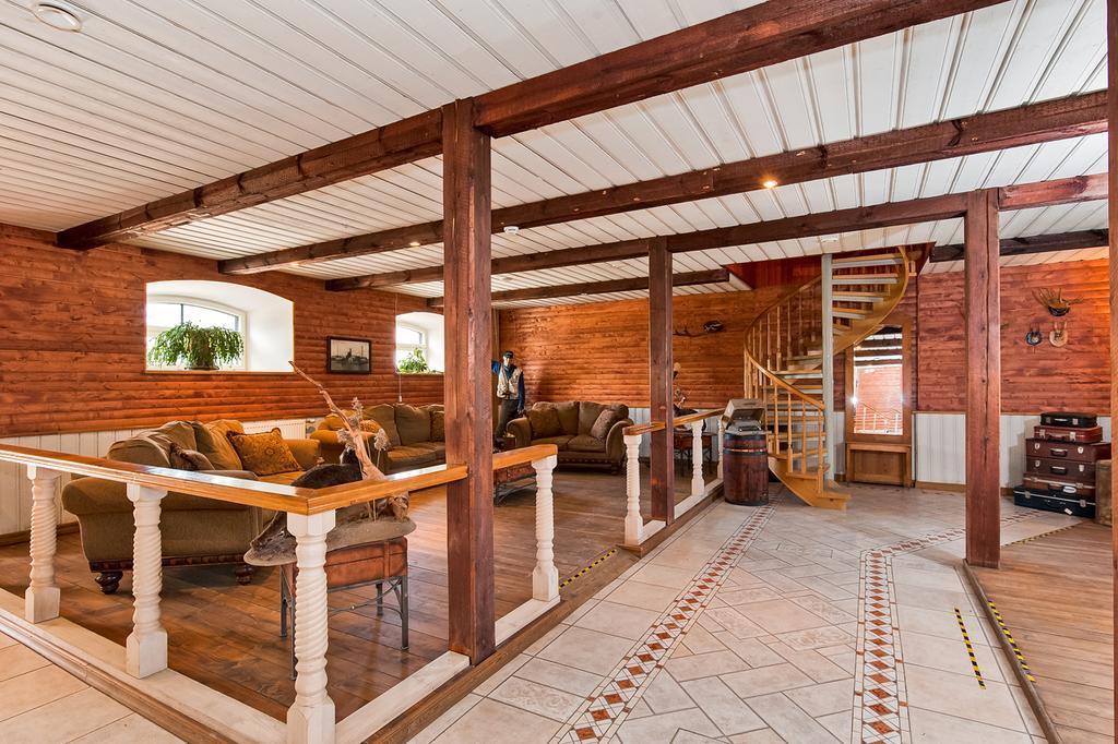 Veskisilla Hotel Türi Kültér fotó