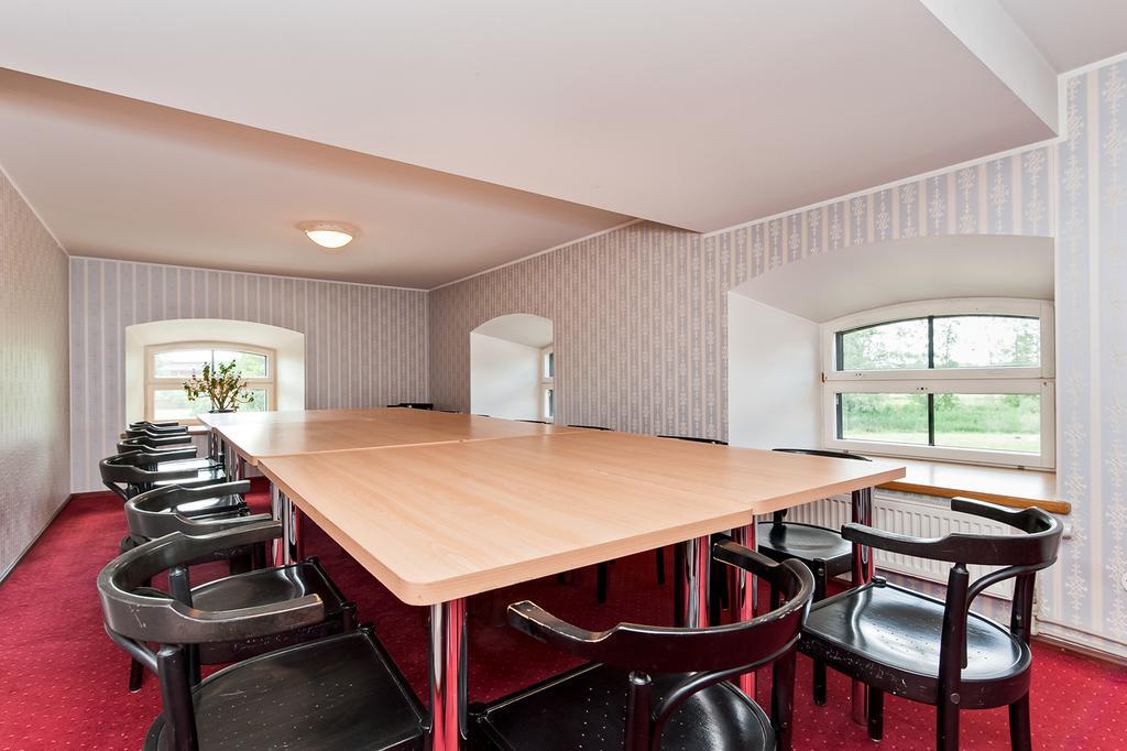 Veskisilla Hotel Türi Kültér fotó