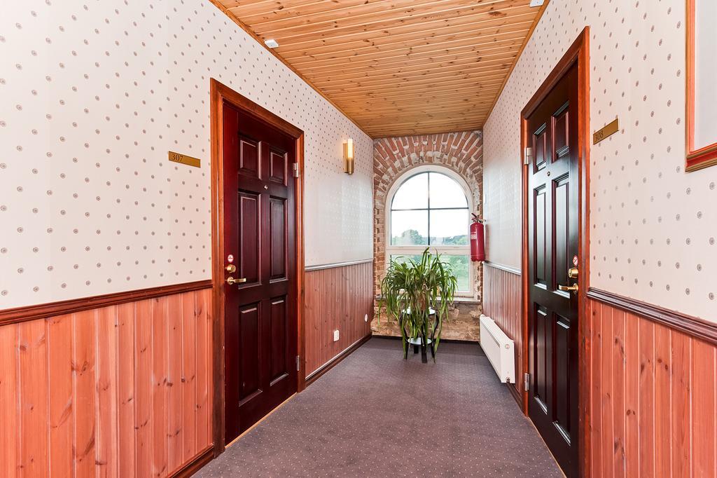 Veskisilla Hotel Türi Kültér fotó