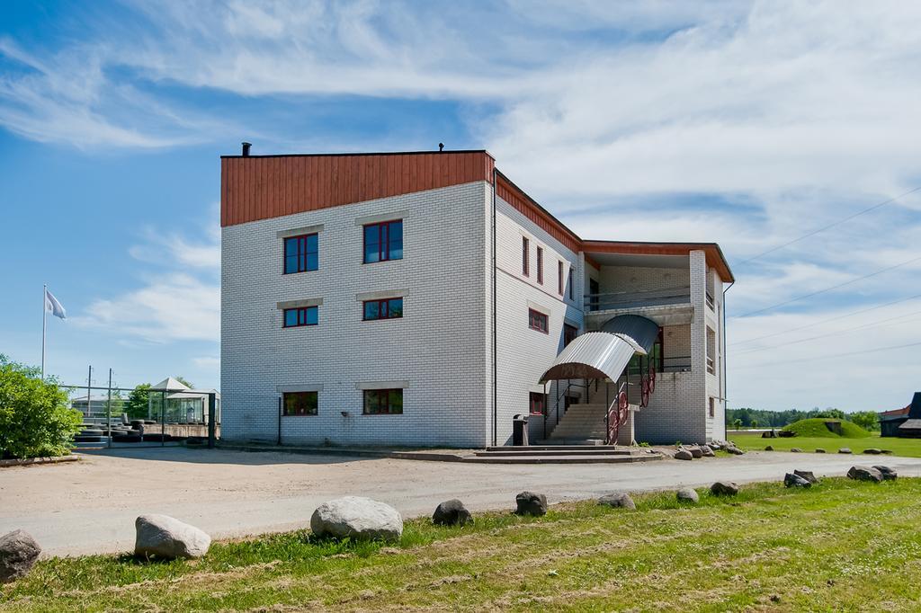 Veskisilla Hotel Türi Kültér fotó