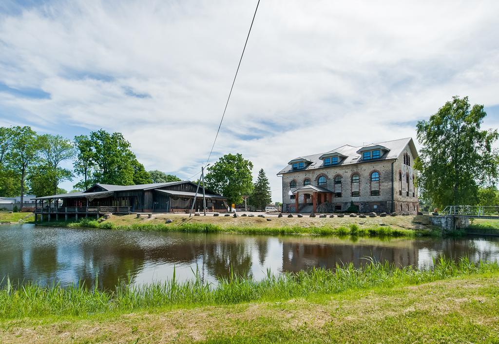 Veskisilla Hotel Türi Kültér fotó