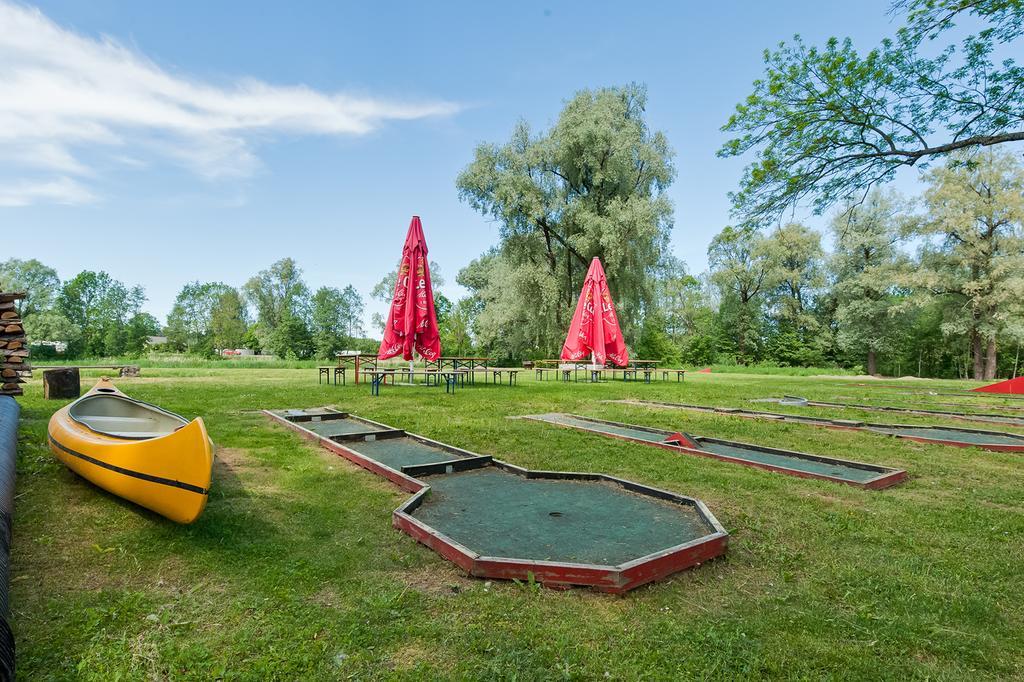 Veskisilla Hotel Türi Kültér fotó