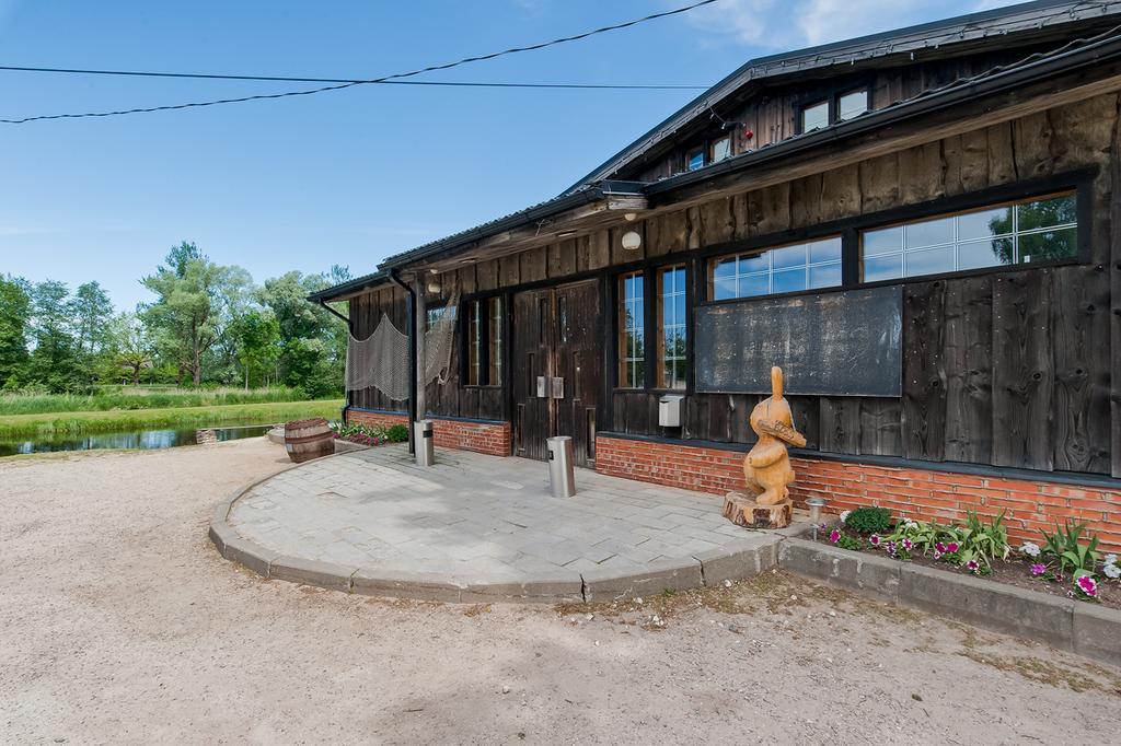 Veskisilla Hotel Türi Kültér fotó